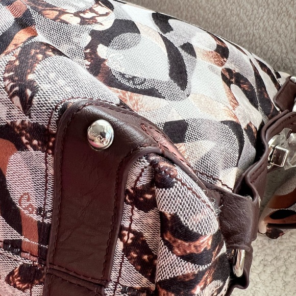 Coach Op Art Tote or Diaper Bag w/Wristlet NWT Zebra Y2K - Picture 10 of 16